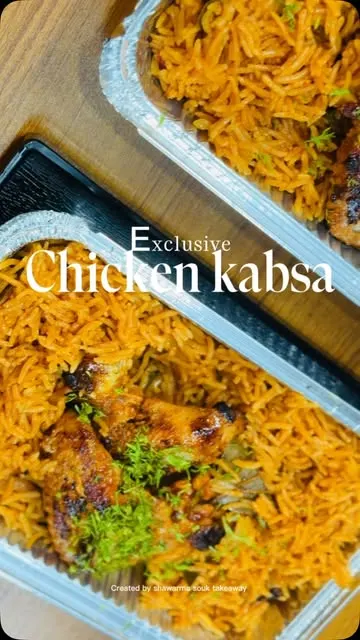 Chicken kabsa in takeaway trays